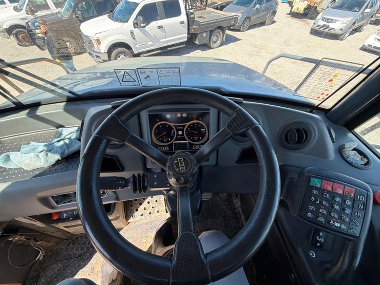 2021-bell-b30e-image-15