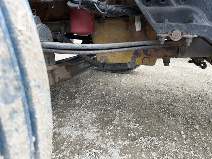 2005-kenworth-t800-image-13