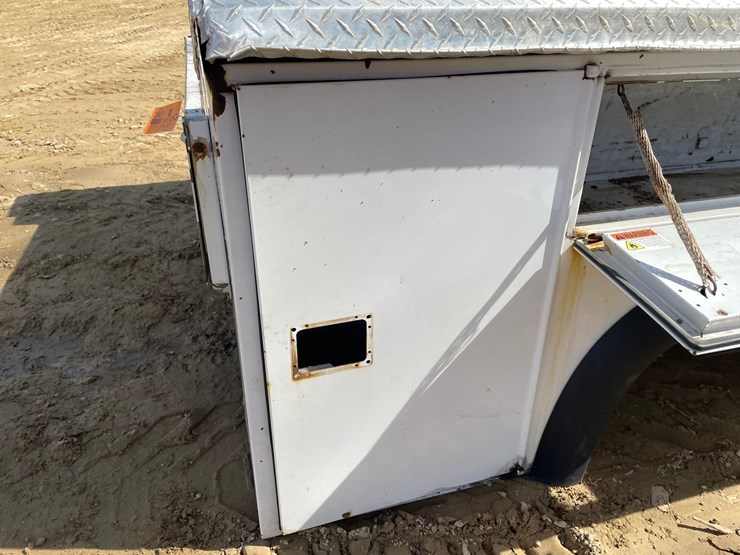 #3969-•-utility-truck-bed-image-30