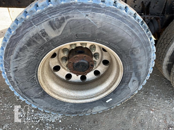 2002-kenworth-t800-image-11