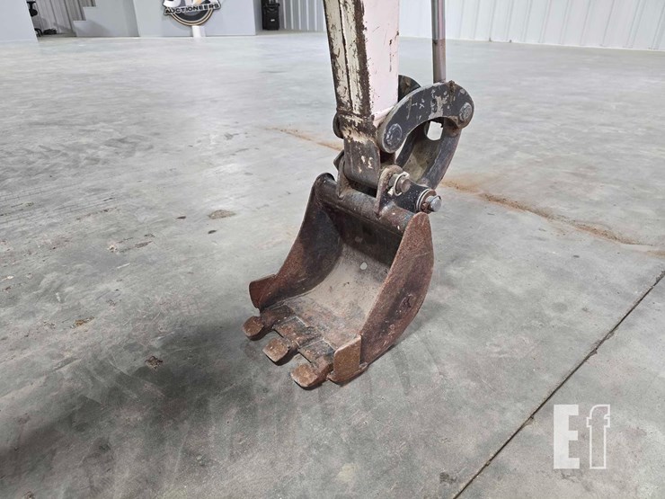 2022-bobcat-e10-image-9