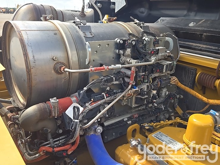 2017-caterpillar-336fl-image-70