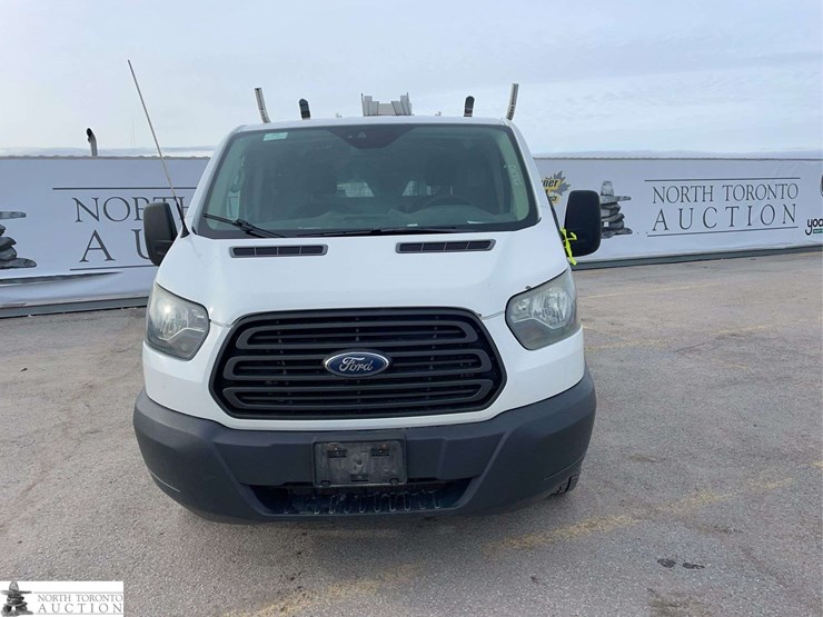 2016-ford-transit-image-2