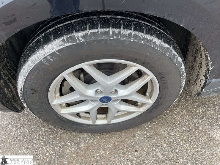 2021-ford-edge-image-21