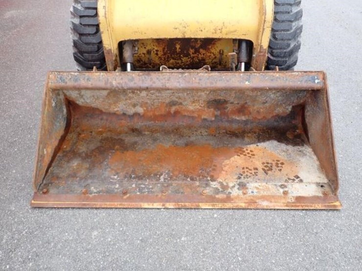 2010-caterpillar-232b-image-38