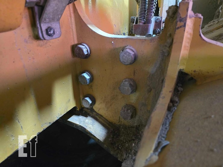 2022-caterpillar-d3-image-38