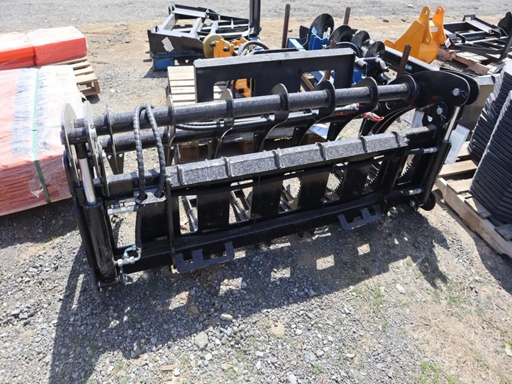 future-skid-steer-grapple-image-4