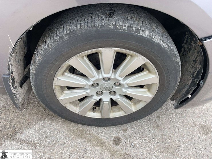 2015-toyota-sienna-image-22