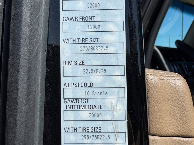 2015-kenworth-t680-image-8