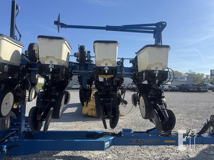 kinze-3500-image-8