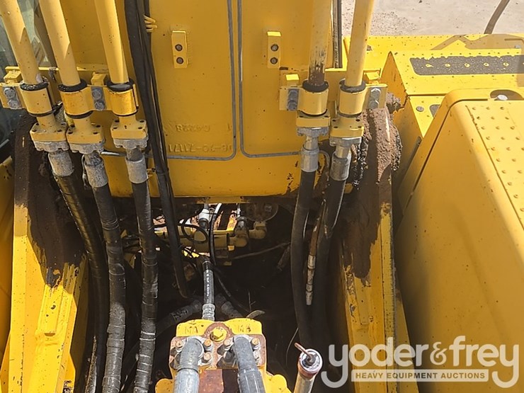 2015-komatsu-pc490-lc-11-image-128