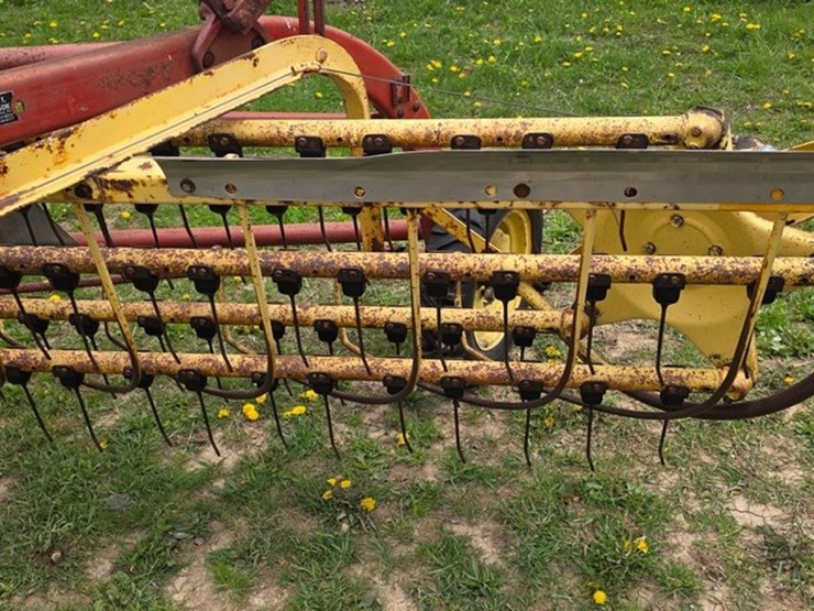 new-holland-258-image-8