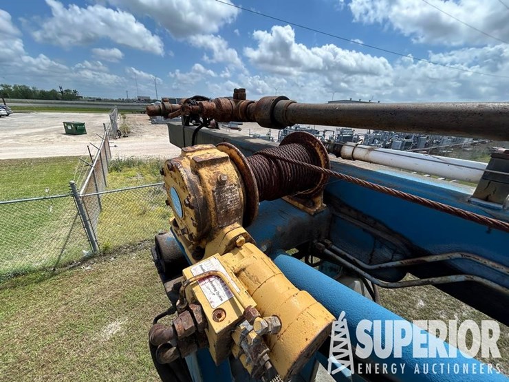 2014-international-7400-image-17