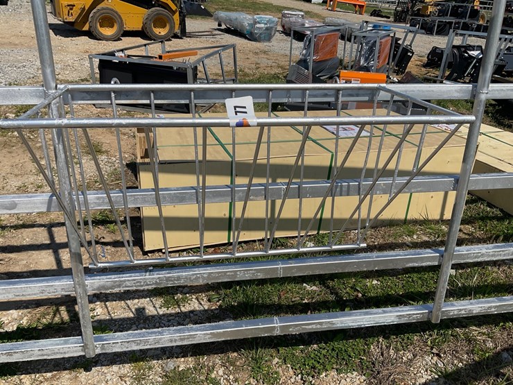 #77-•-galvanized-hanging-hay-manger-image-1