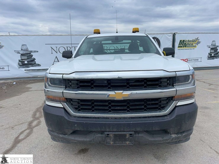 2016-chevrolet-silverado-1500-image-2