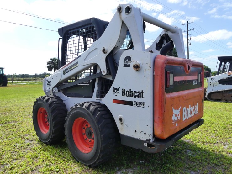 2015-bobcat-s570-image-4