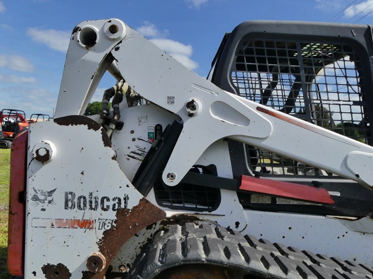 2000-bobcat-t650-image-8