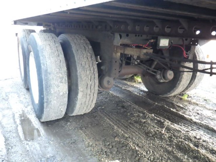 2016-strick-van-image-7