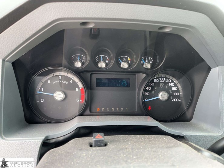 2013-ford-f450-image-12