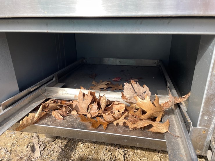 #3973-•-stainless-steel-prep-table-image-14