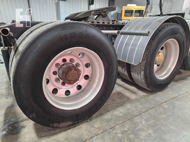 2017-mack-pinnacle-chu613-image-28