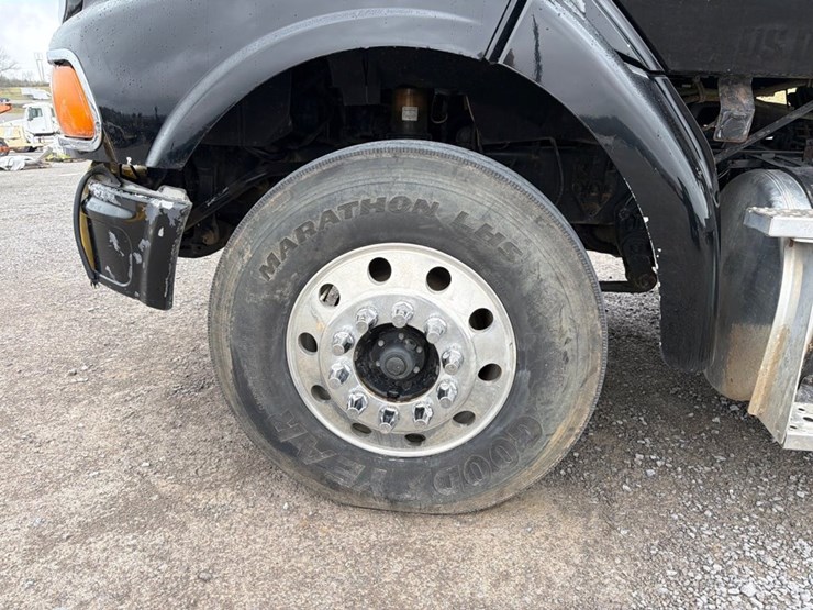 2007-sterling-at9500-image-17