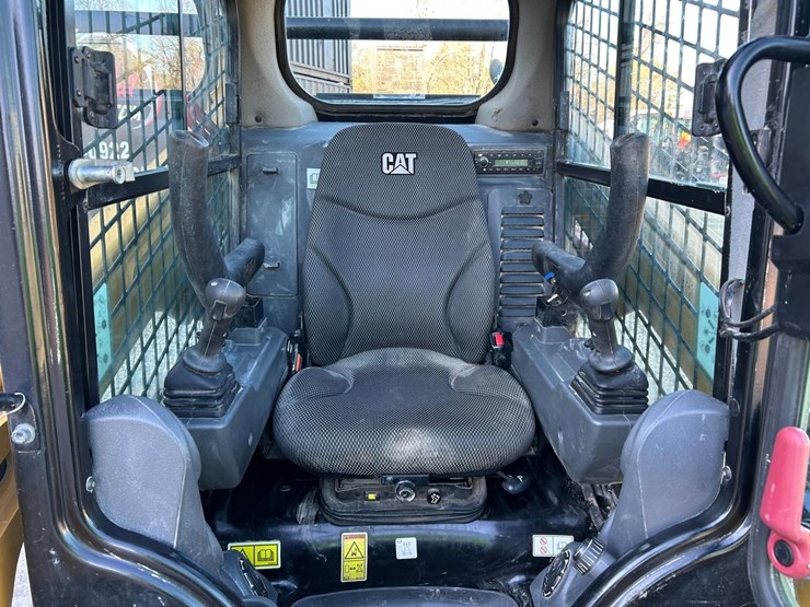 2023-caterpillar-259d3-image-20