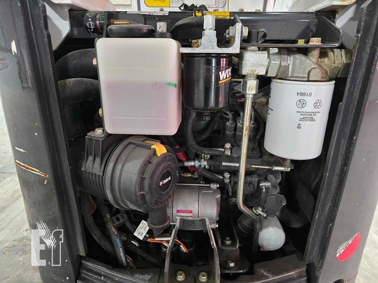 2022-bobcat-e10-image-24