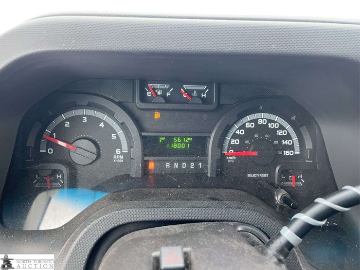 2009-ford-cargo-image-14