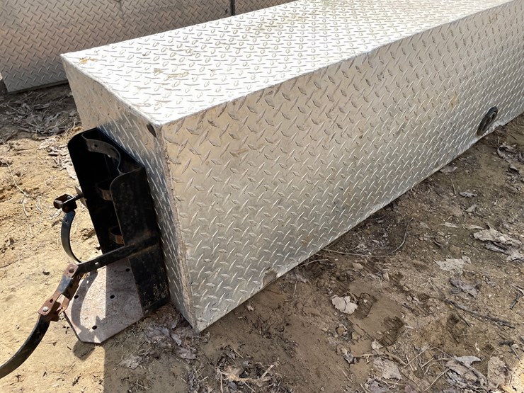 #3971-•-(2)-aluminum-truck-tool-box's-image-9