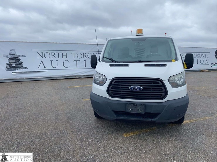 2015-ford-transit-image-2