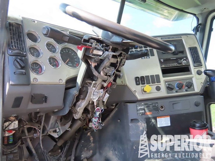 (x)-(6-5)-2015-mack-gu713-3-axle-vac-truck-w/-day...-image-6