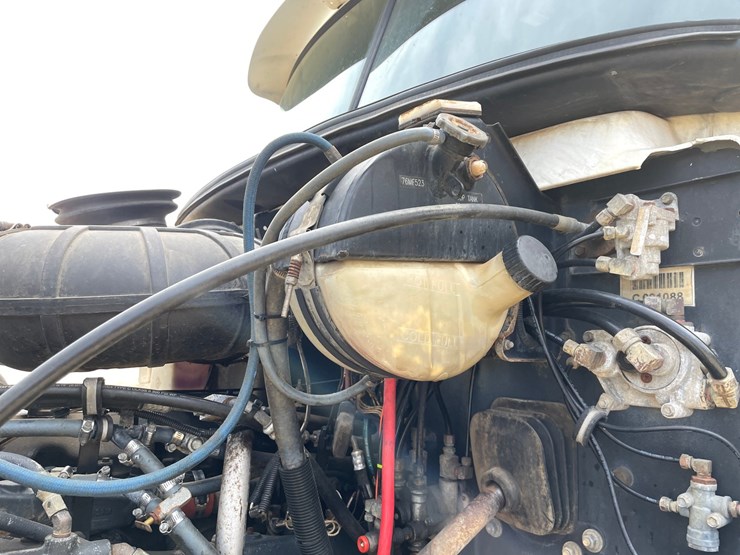 #400-•-1997-mac-ch600-semi-(has-wi-title)-image-62