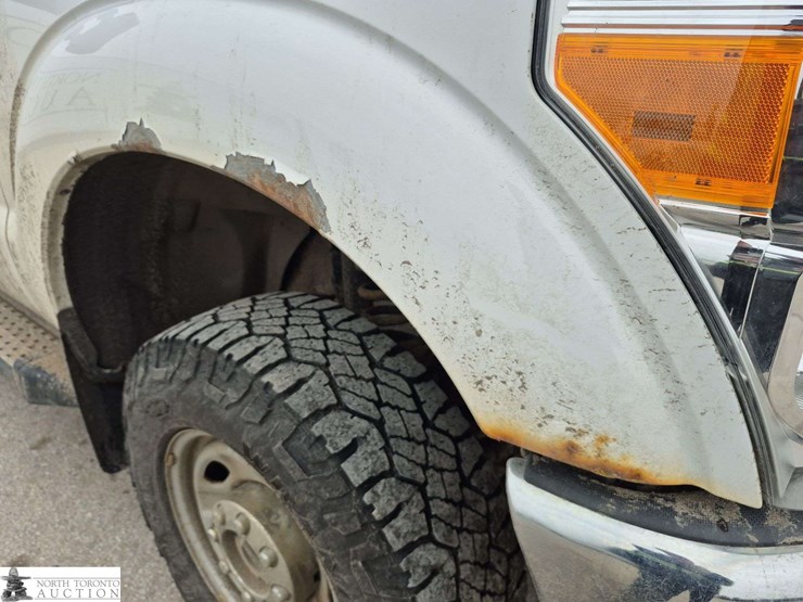 2015-ford-f250-image-32