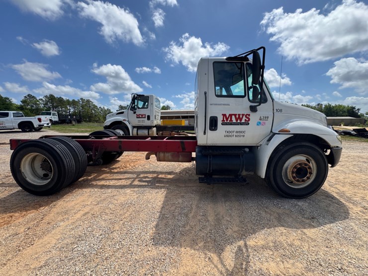 2005-international-4300-image-3