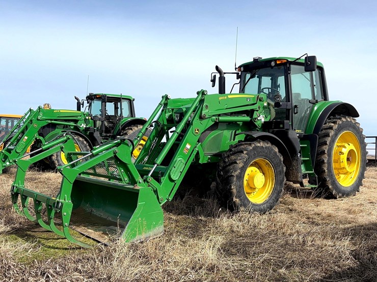 2019-john-deere-6175m-image-1