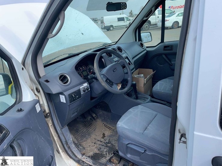 2012-ford-transit-connect-image-11