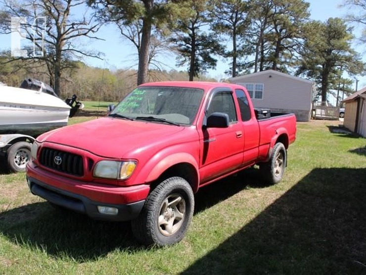 2001-toyota-tacoma-image-2