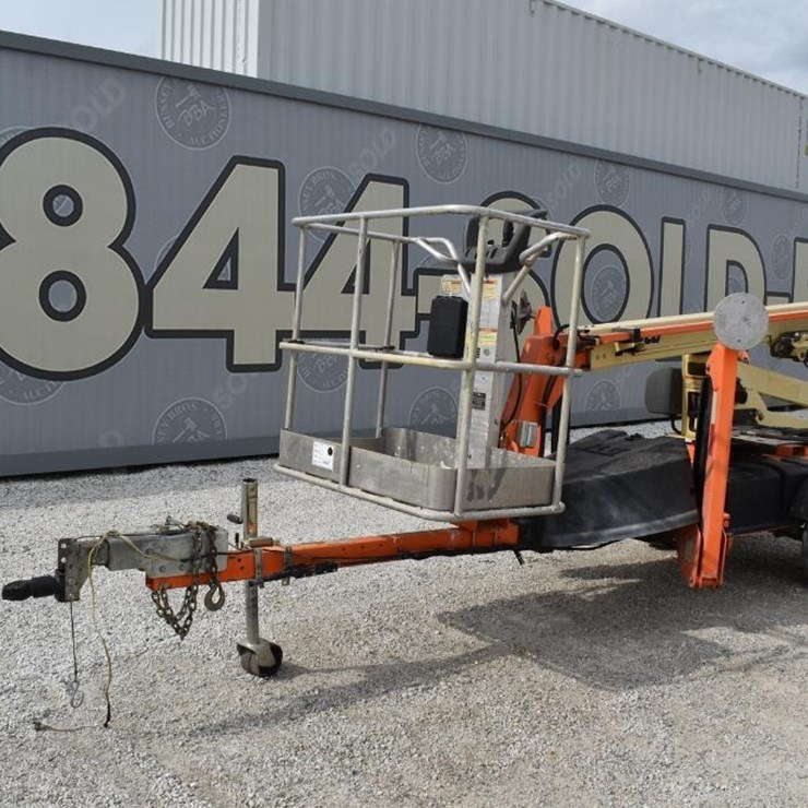 2018 JLG T350