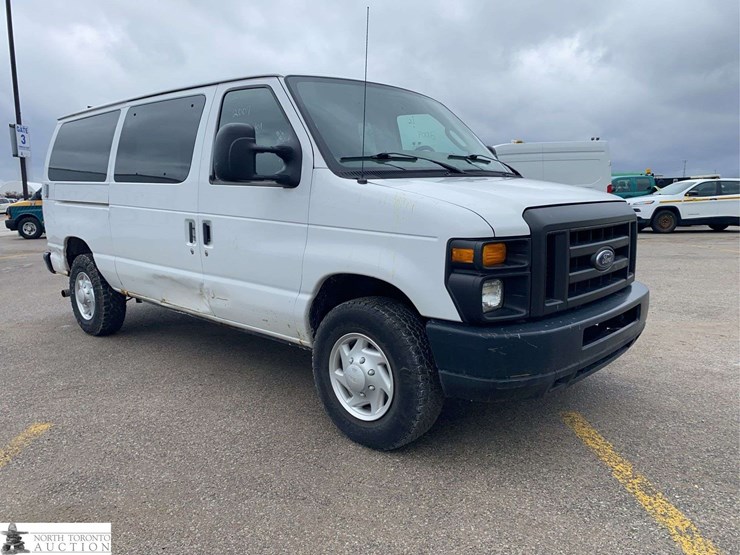 2009-ford-cargo-image-8