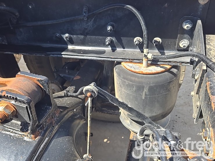 2014-kenworth-t880-image-78