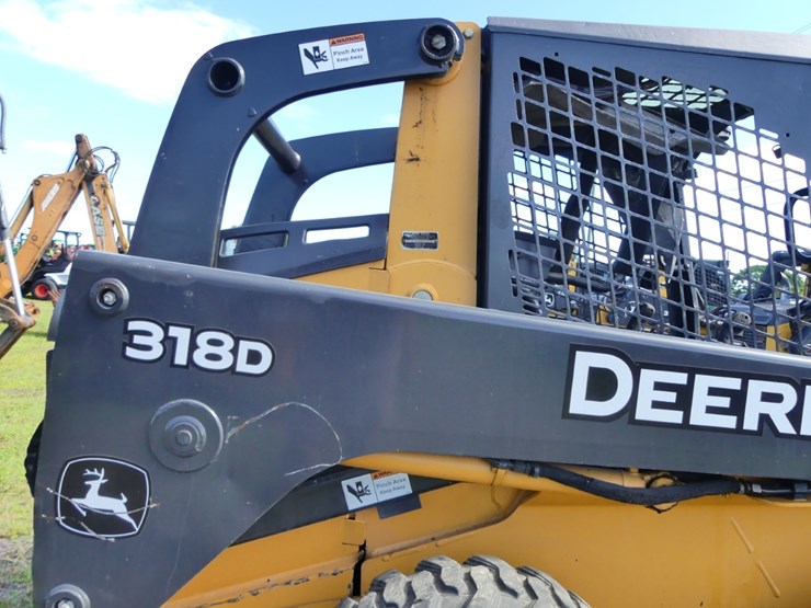 deere-318d-image-7