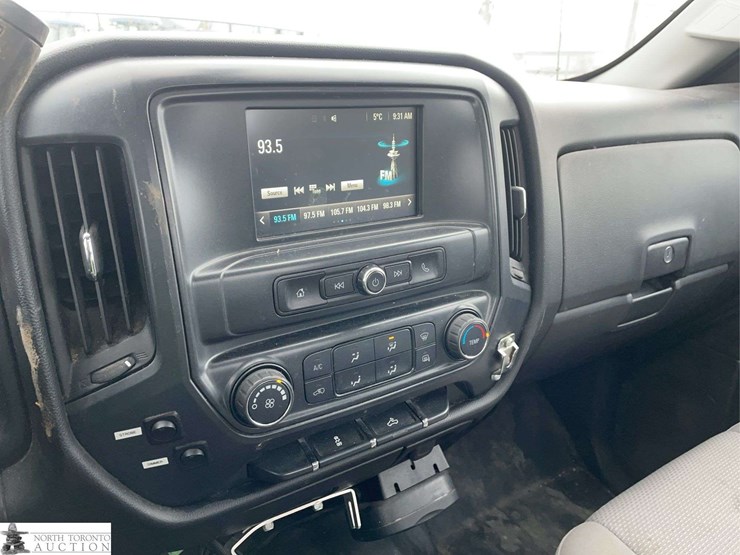 2016-chevrolet-silverado-1500-image-13