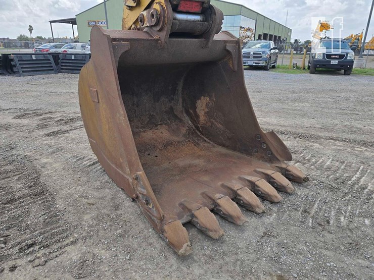 2020-caterpillar-336gc-image-10