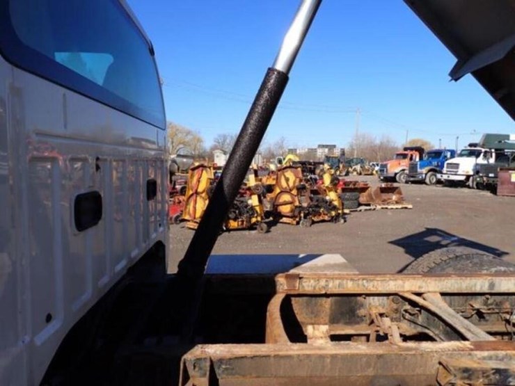 2016-ford-f650-image-54