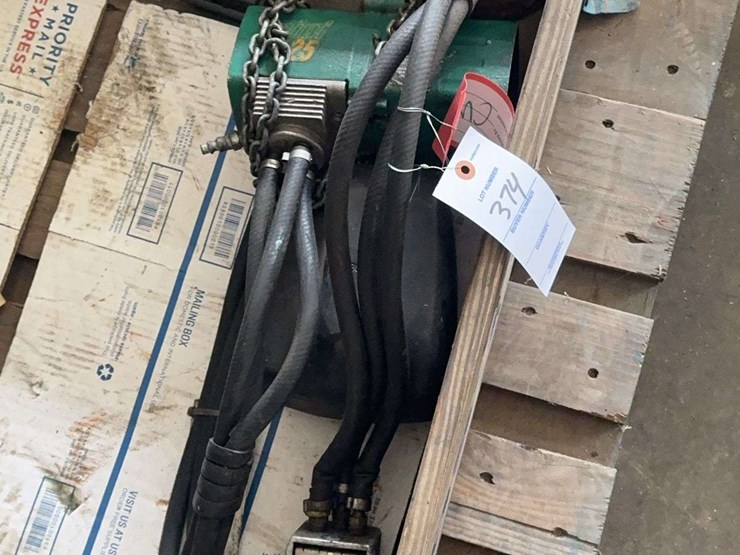 mini-125-air-chain-hoist-image-1