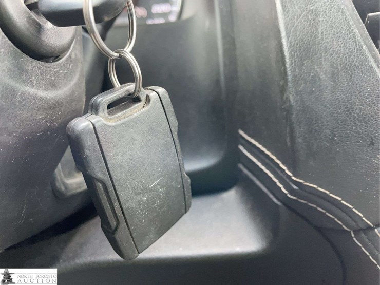 2017-chevrolet-tahoe-image-14