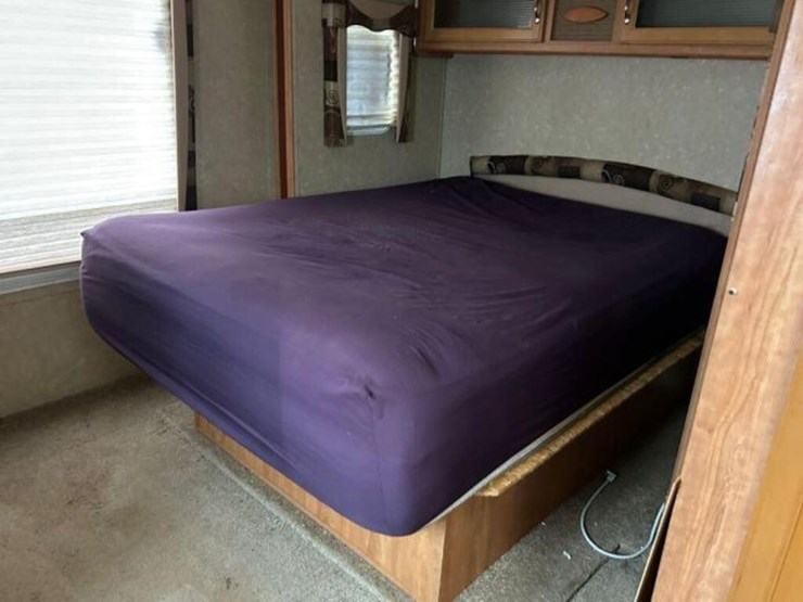 2010-gulf-stream-innsbruck-supreme-lodge-40tbs-t/a-image-64