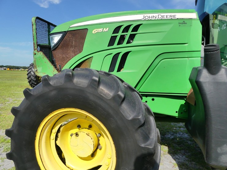 2015-john-deere-6115m-image-10