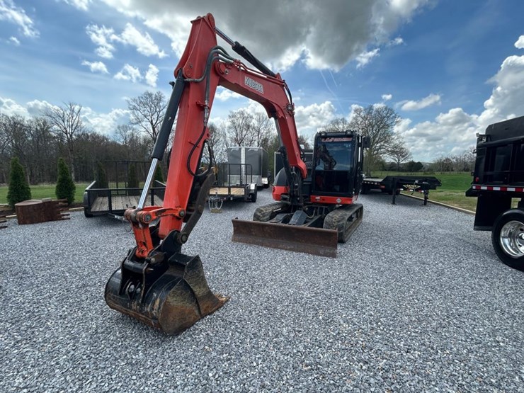 2016-kubota-kx080-4-image-1